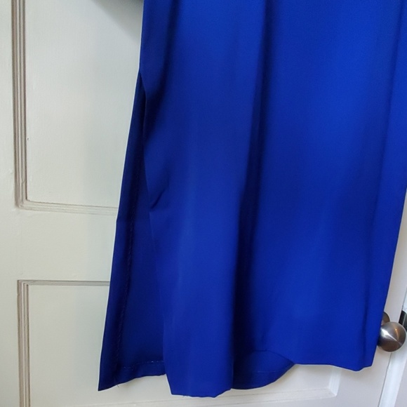 OPEN BACK TREND DRESS - Picture 4 of 4